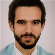 Soy estudiante universitario y doy clases particulares económicas. Tengo experiencia en colegios y dando clases a domicilio